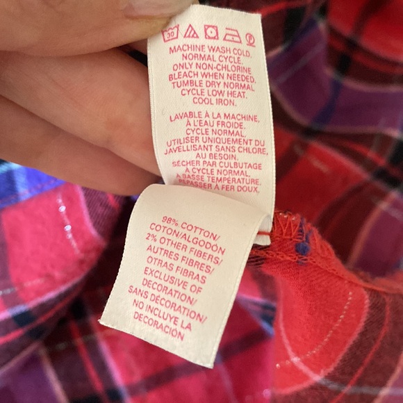 Victoria’s Secret Flannel Purple Red Pink Long Sleeve Nightgown Size XS - Picture 6 of 6